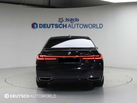 BMW 7-Series — photo 04