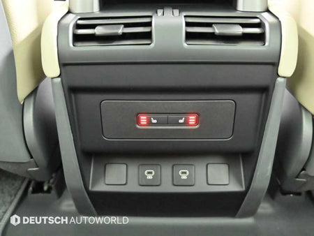 Land Rover Defender — photo 16