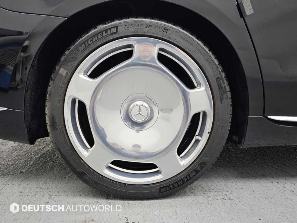 Mercedes-Benz S-Class — photo 05