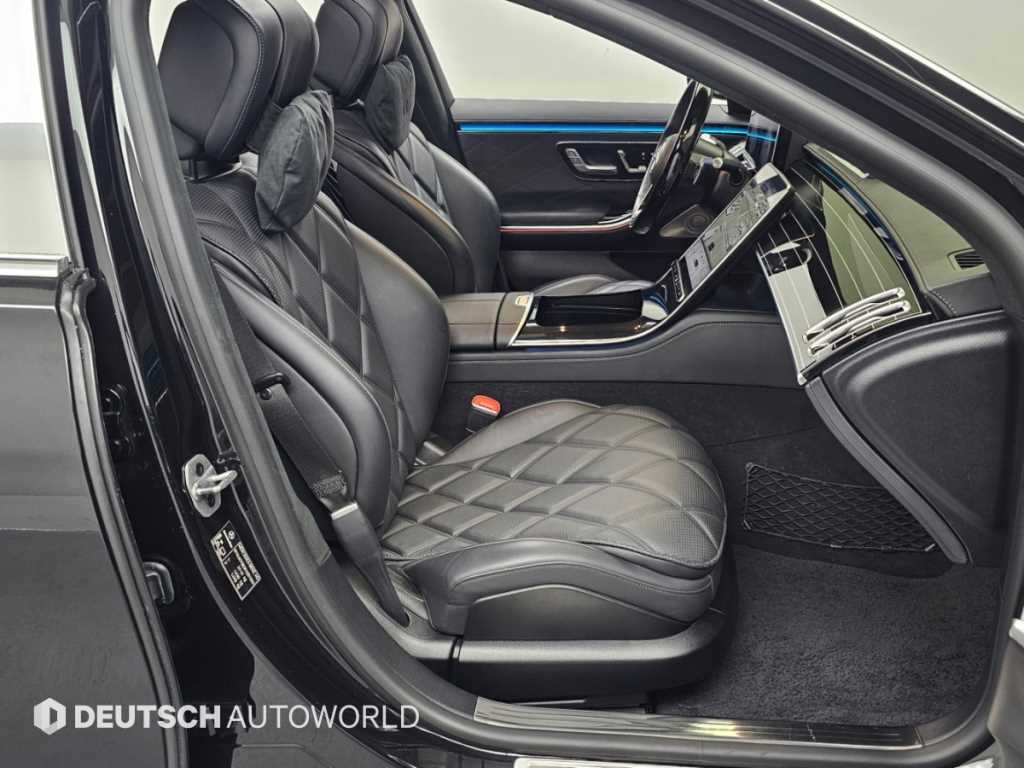 Mercedes-Benz S-Class — photo 10