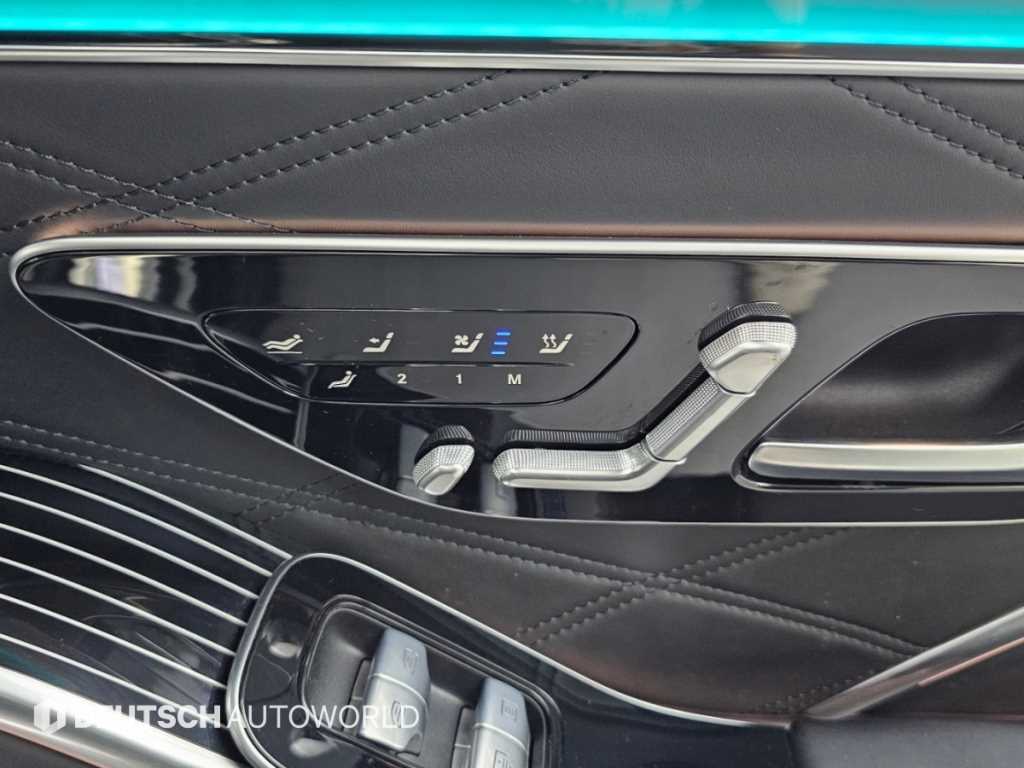 Mercedes-Benz S-Class — photo 16