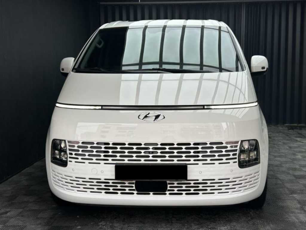Hyundai Staria — photo 01