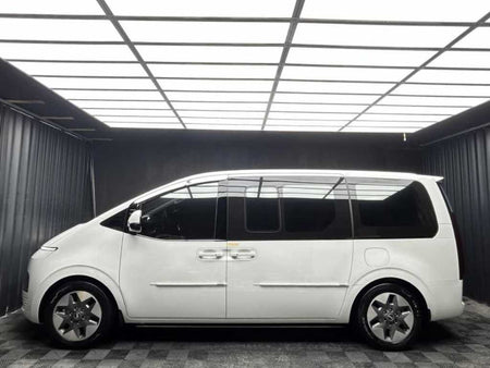 Hyundai Staria — photo 03