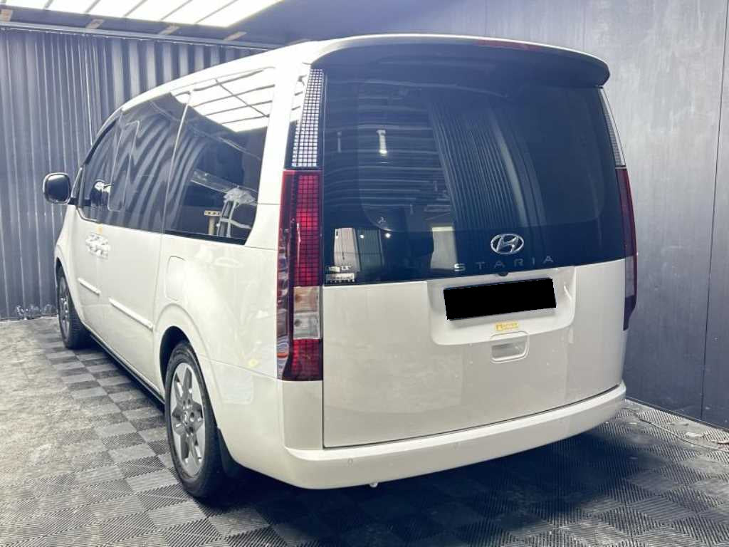 Hyundai Staria — photo 04