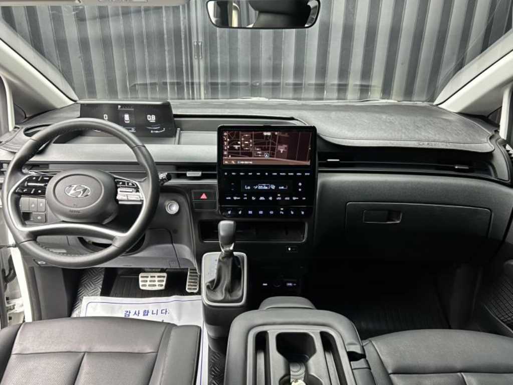 Hyundai Staria — photo 06