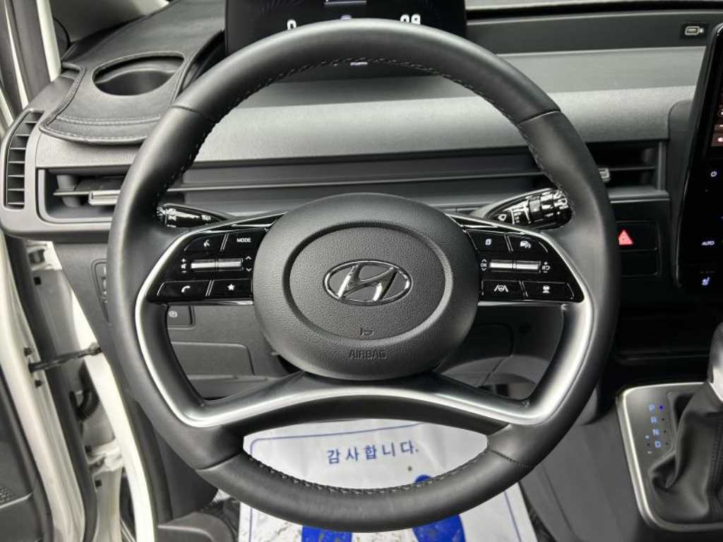 Hyundai Staria — photo 13