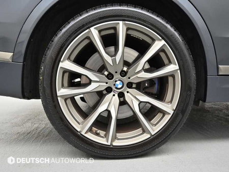 BMW X7 — photo 05