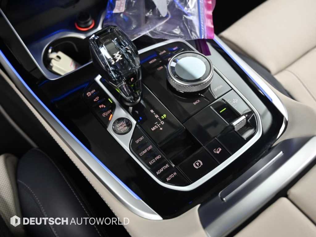 BMW X7 — photo 09
