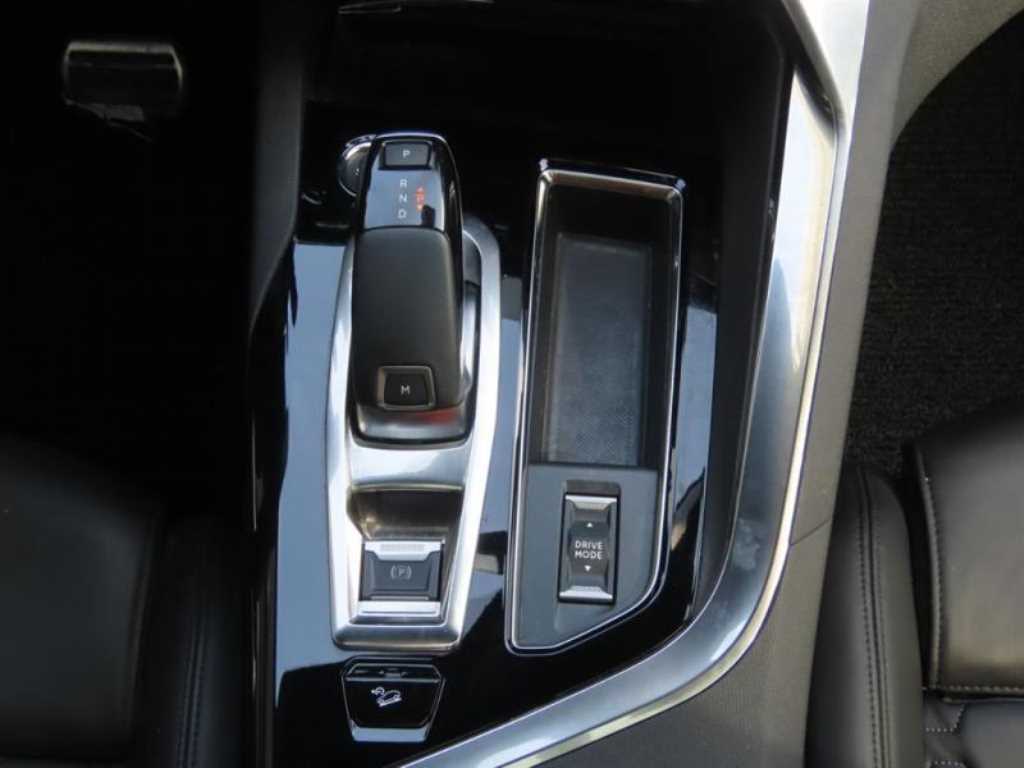 Peugeot 3008 — photo 11