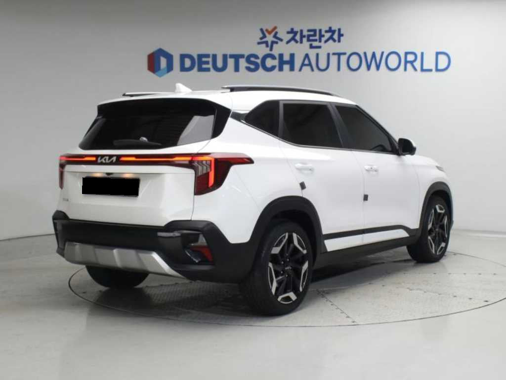 Kia Seltos — photo 02