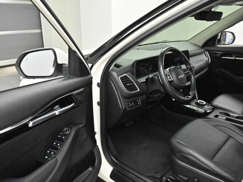 Kia Seltos — photo 11