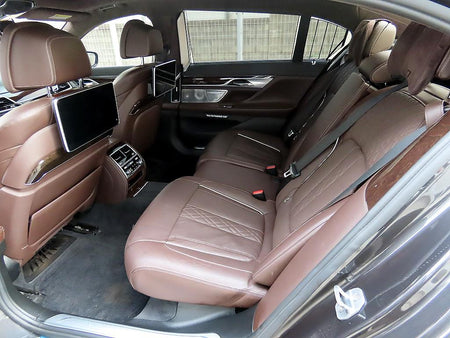 BMW 7-Series — photo 06