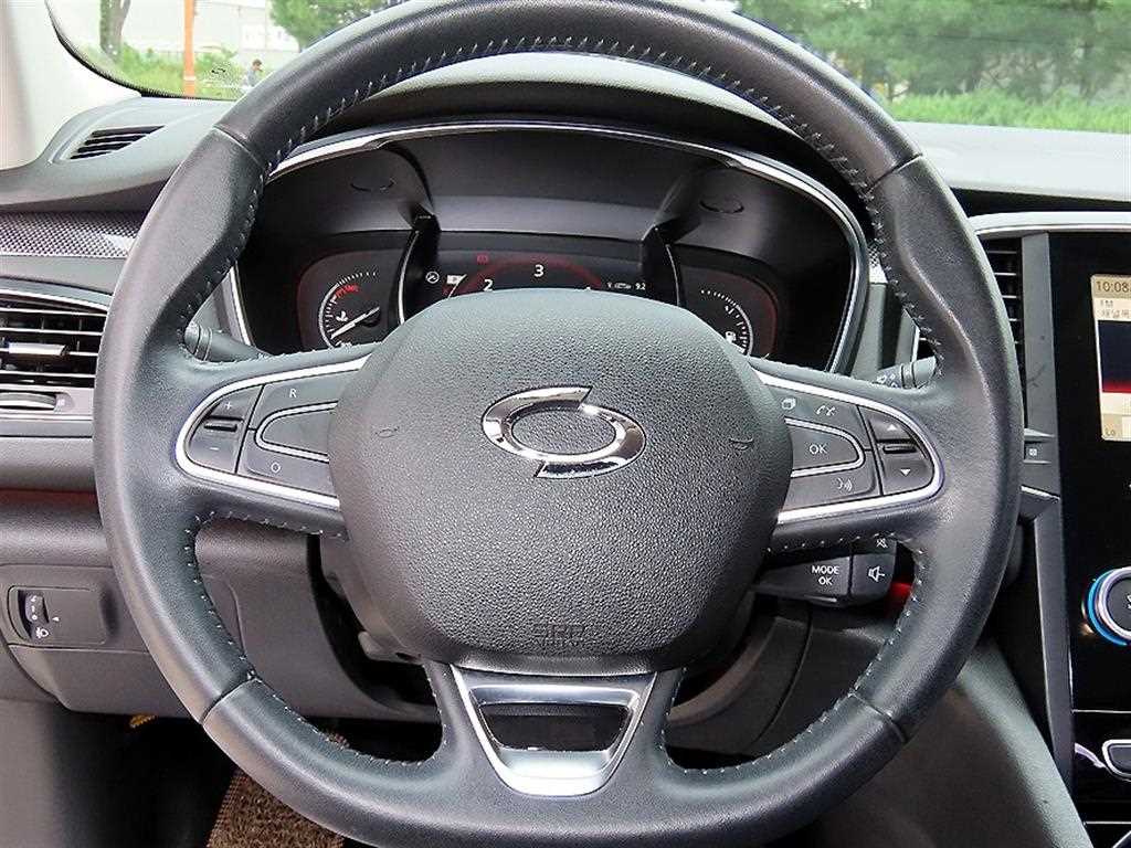 RENAULT SM6 — photo 08