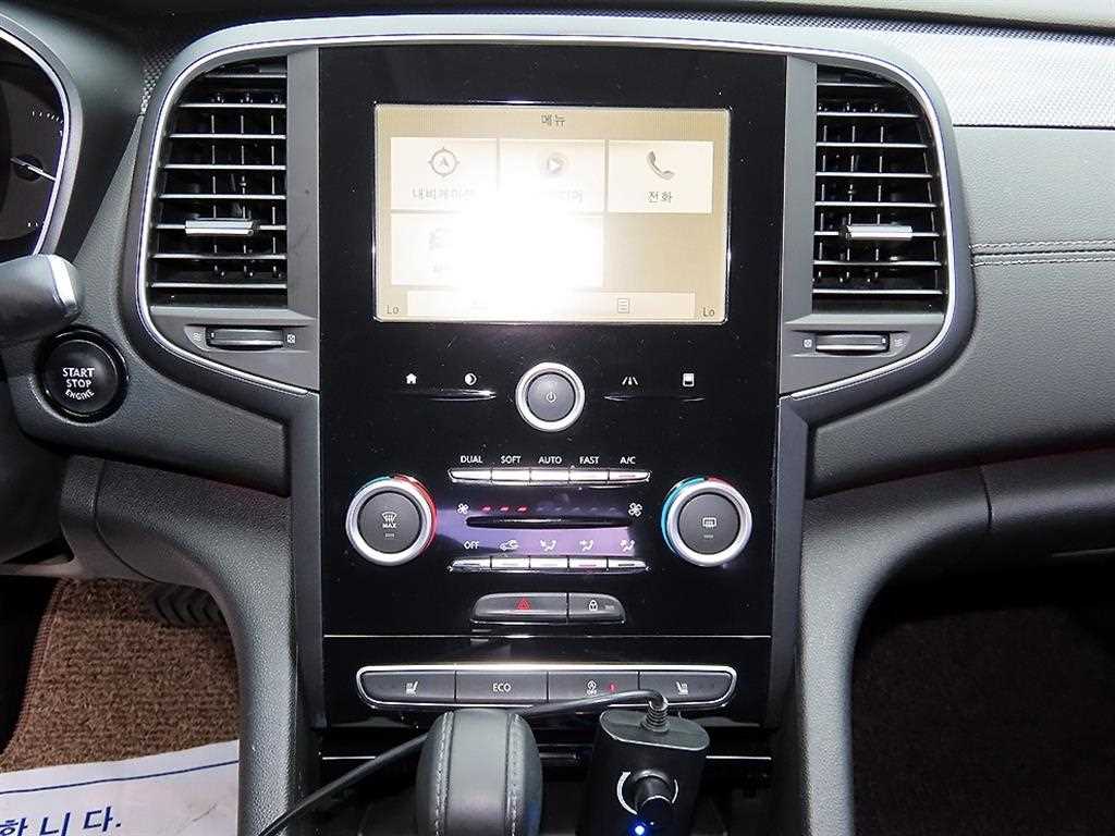 RENAULT SM6 — photo 13