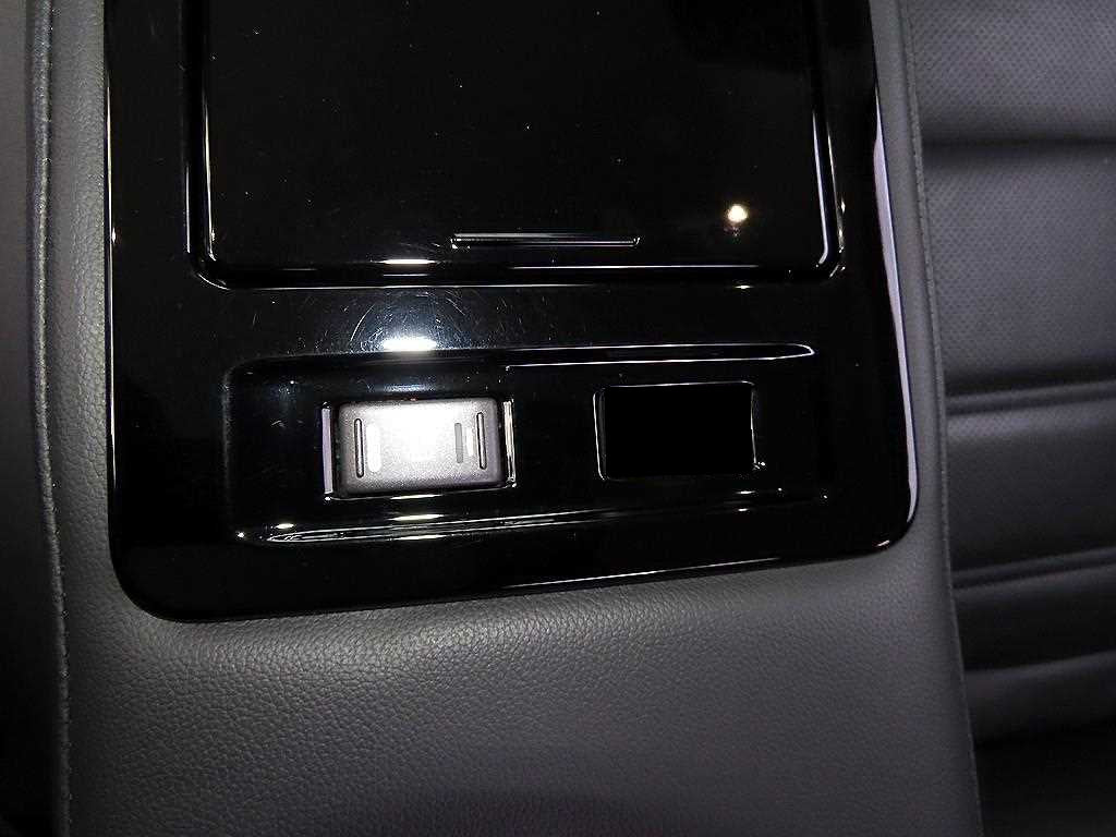 RENAULT SM6 — photo 17