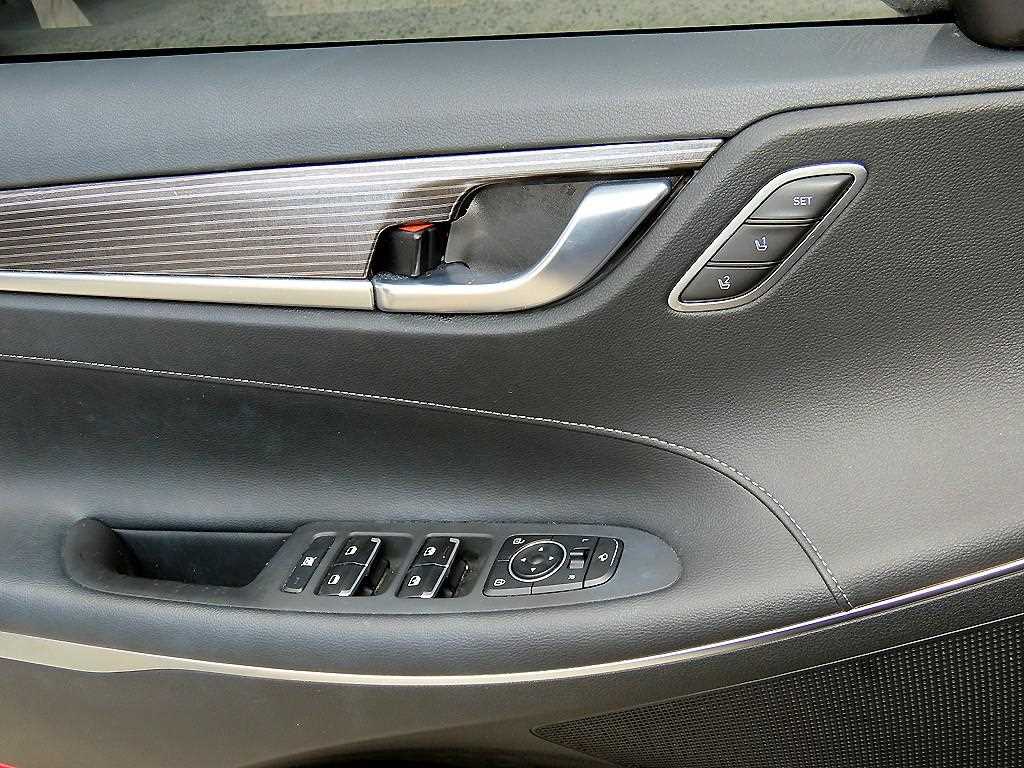 Hyundai Grandeur — photo 12