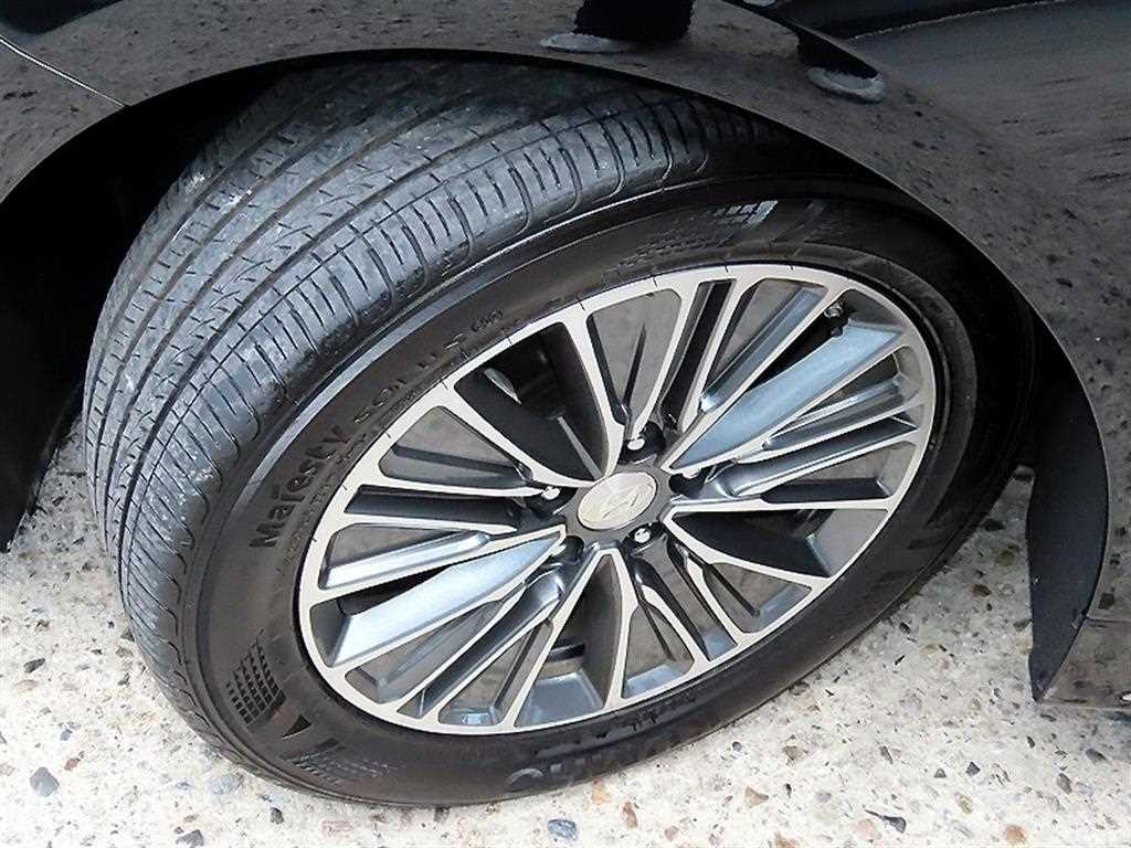 Hyundai Grandeur — photo 20