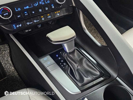 Hyundai Avante — photo 09