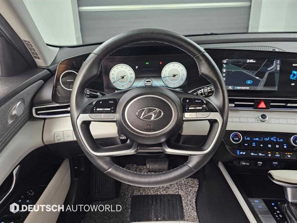 Hyundai Avante — photo 13
