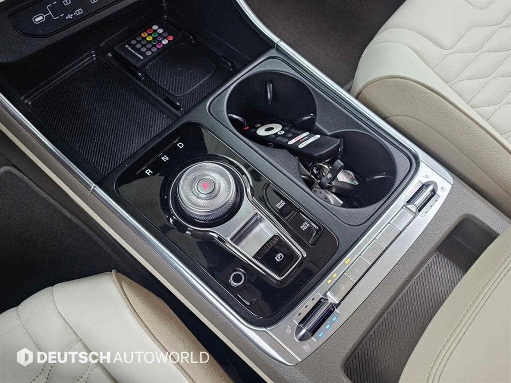Kia Carnival — photo 08