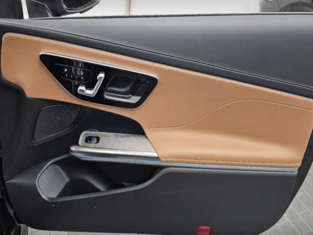 Mercedes-Benz CLE-Class — photo 11