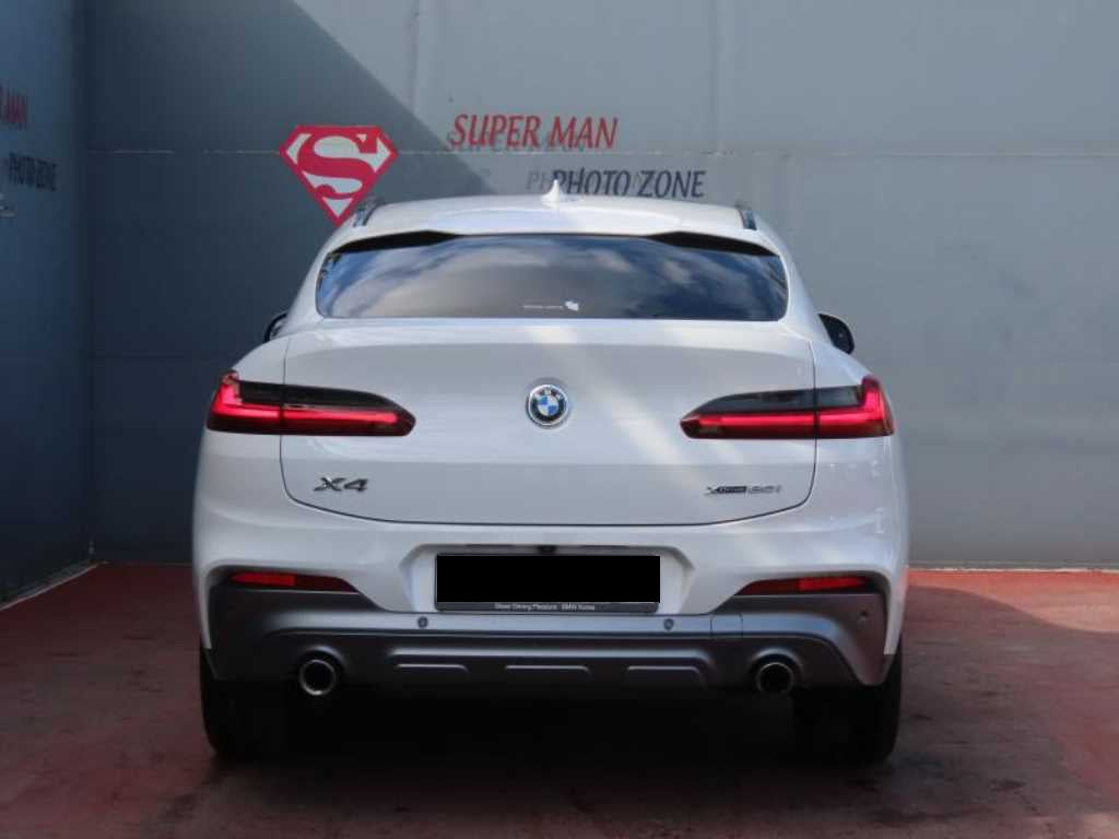 BMW X4 — photo 04