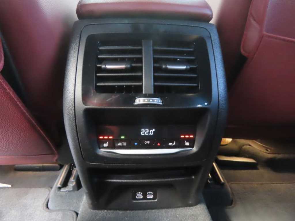 BMW X4 — photo 08