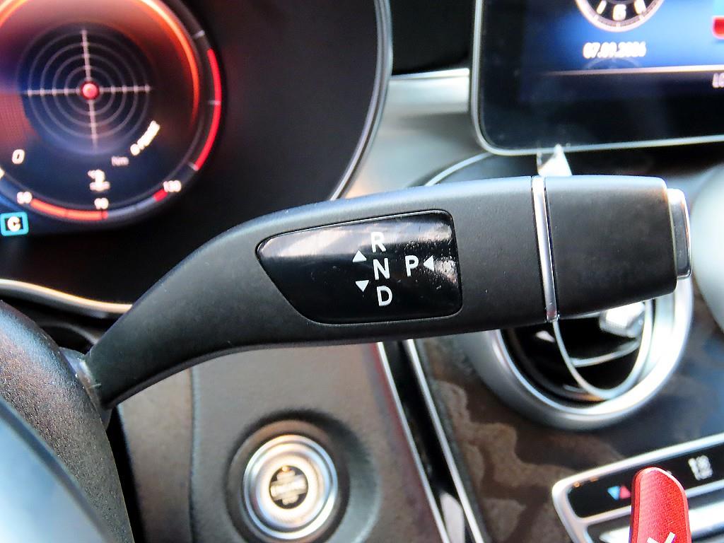 Mercedes-Benz C-Class — photo 11