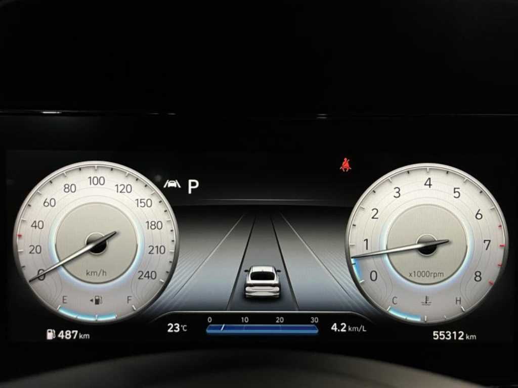 Hyundai Avante — photo 08