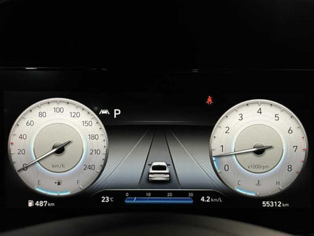 Hyundai Avante — photo 08