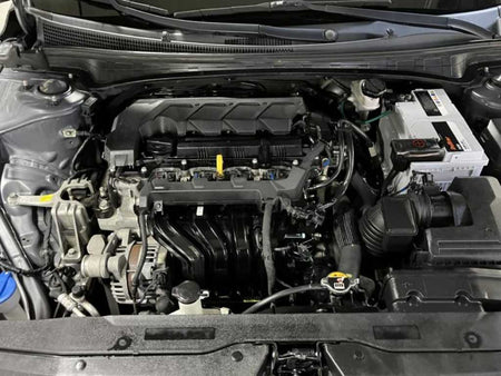 Hyundai Avante — photo 17