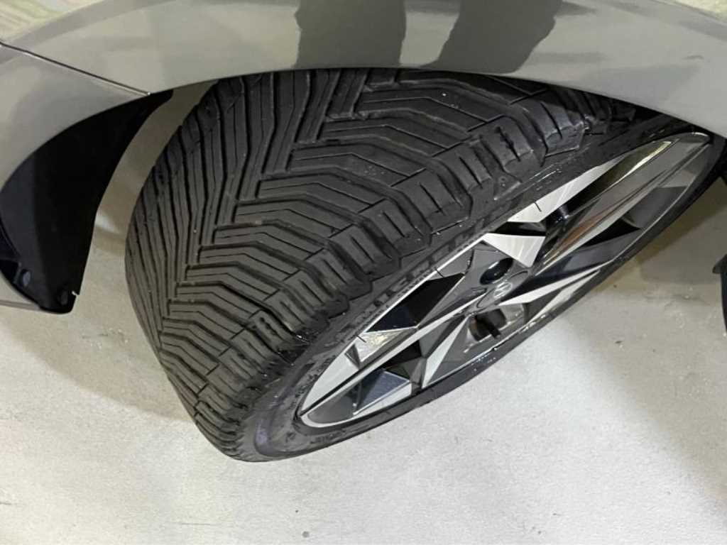Hyundai Avante — photo 18