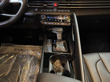 Hyundai Avante — photo 09