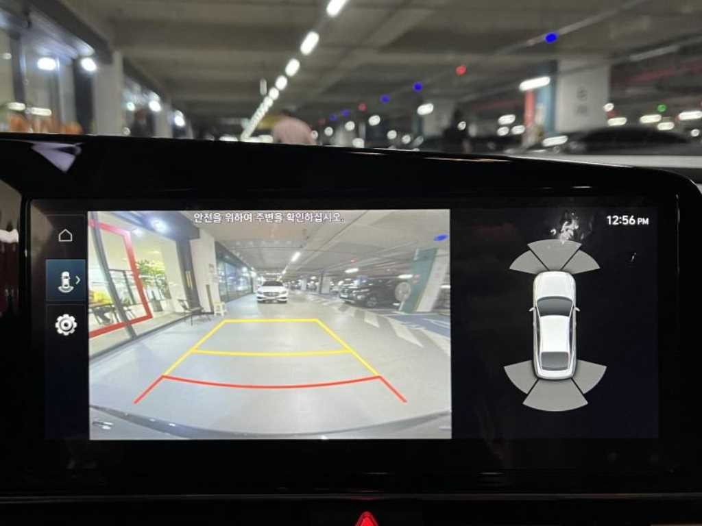 Hyundai Avante — photo 14