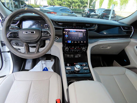 Jeep Cherokee — photo 07