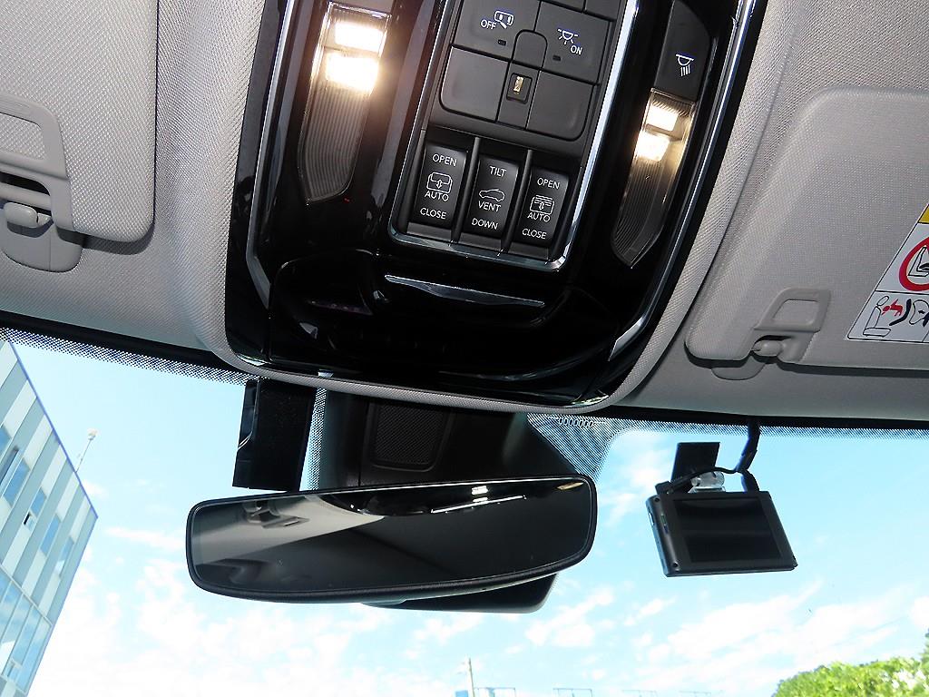 Jeep Cherokee — photo 13