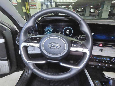 Hyundai Avante — photo 08