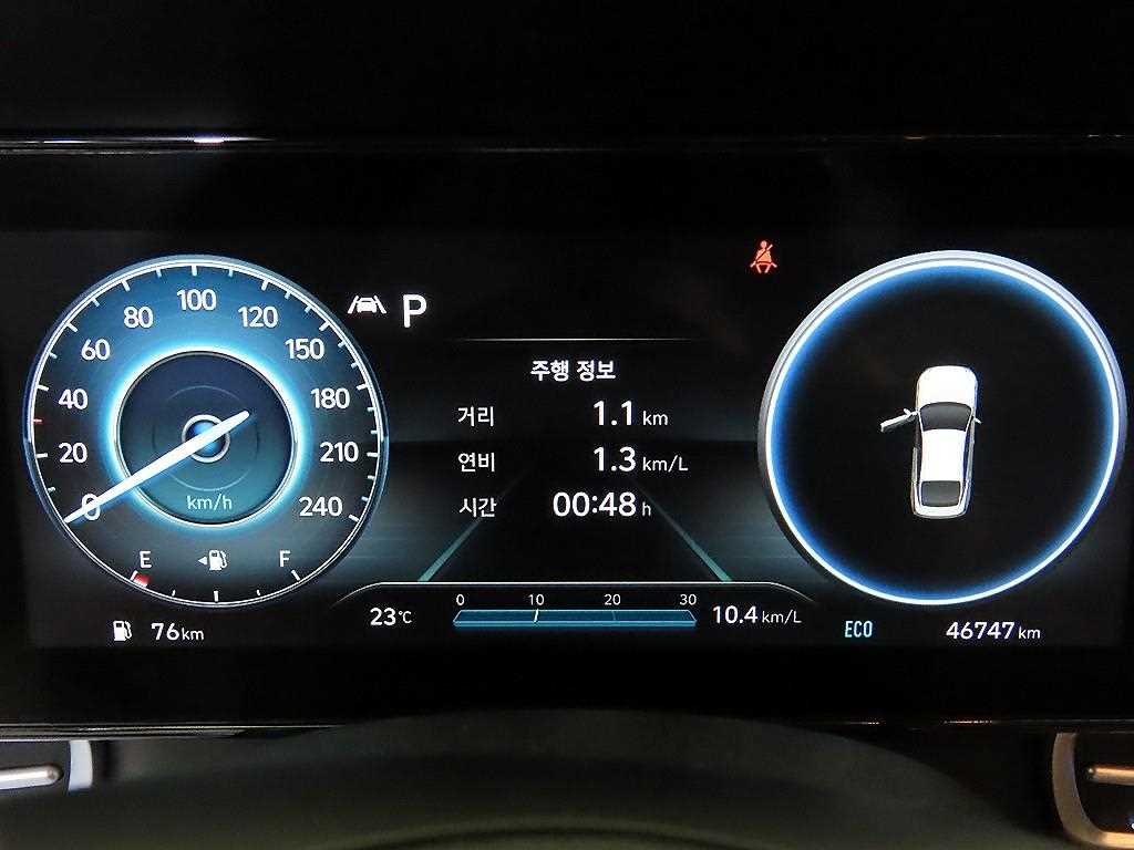 Hyundai Avante — photo 09