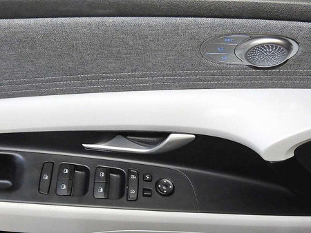 Hyundai Avante — photo 14