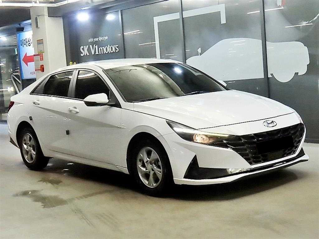 Hyundai Avante — photo 01