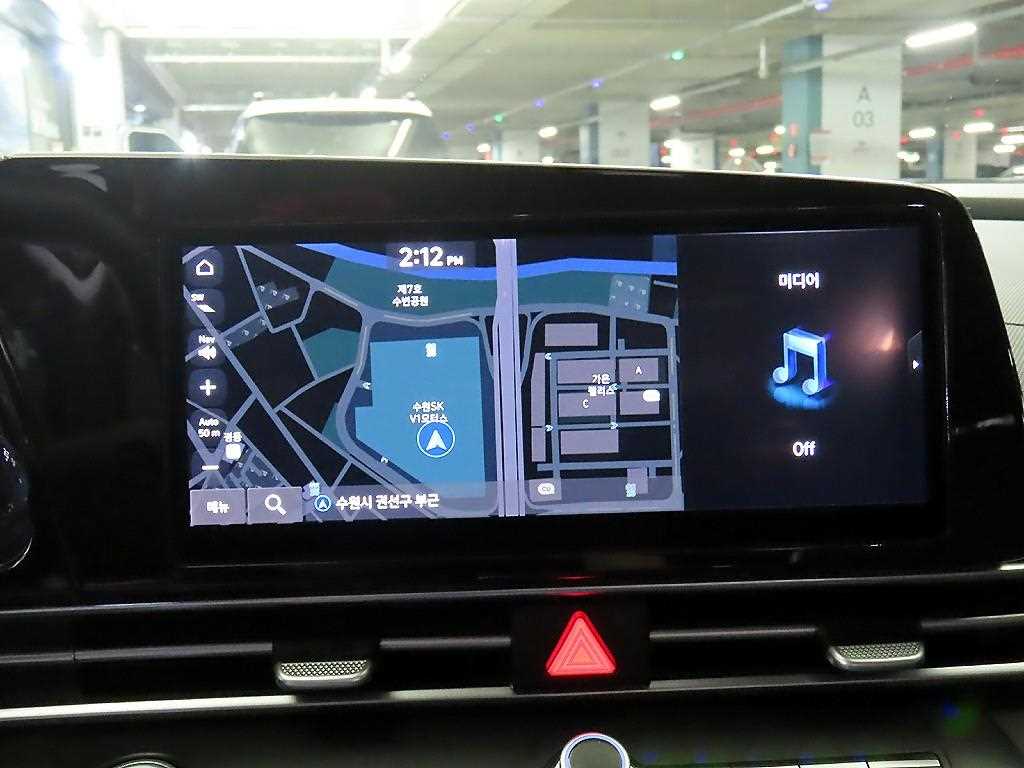 Hyundai Avante — photo 13