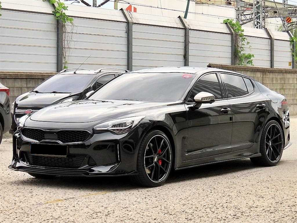 Kia Stinger — photo 02