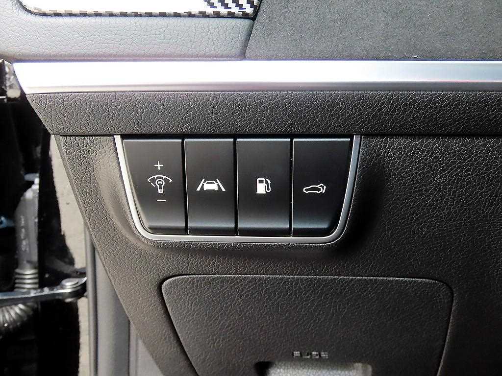 Kia Stinger — photo 12