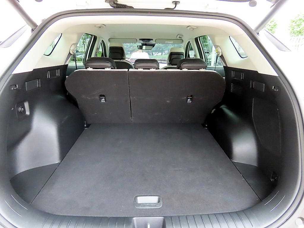 Kia Sportage — photo 16