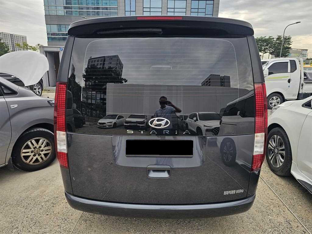 Hyundai Staria — photo 04