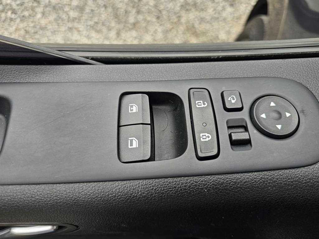 Hyundai Staria — photo 14