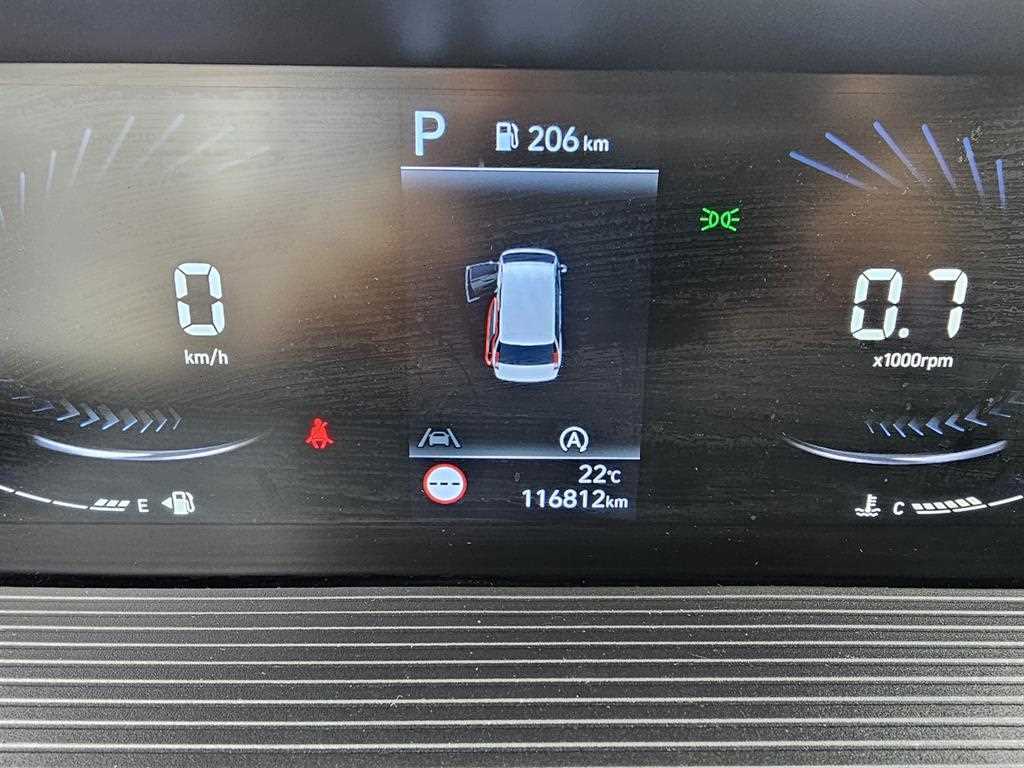 Hyundai Staria — photo 16