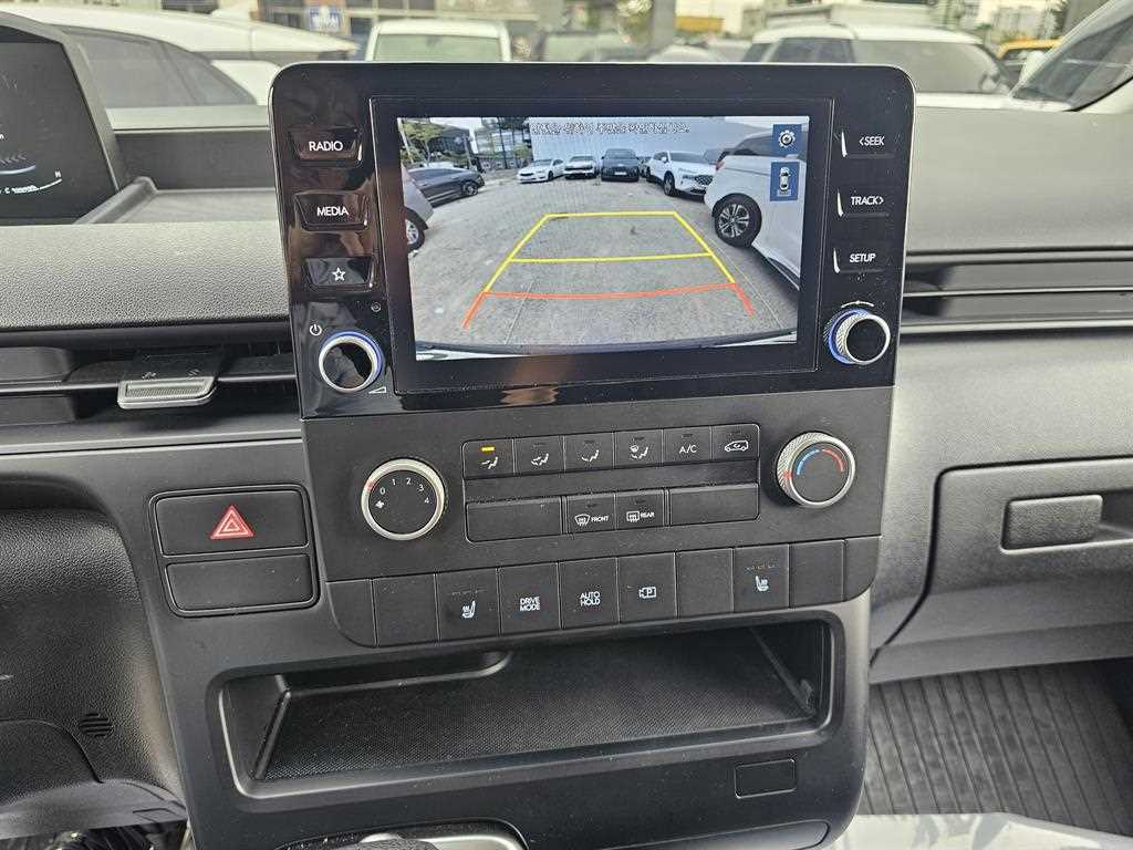 Hyundai Staria — photo 18