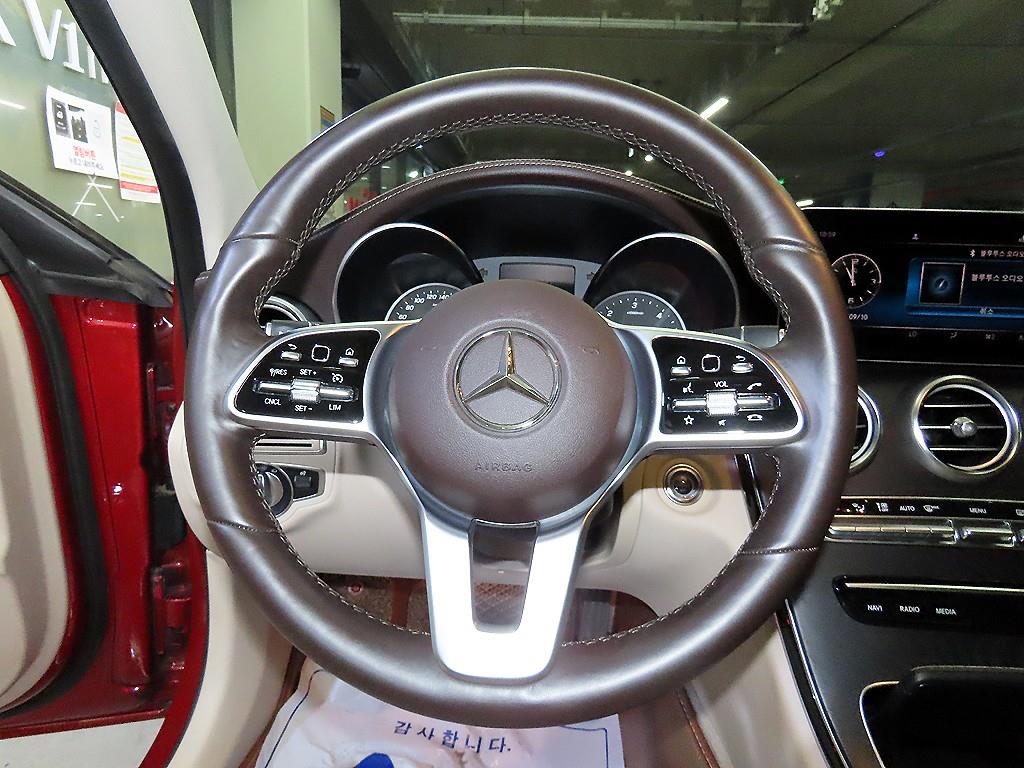 Mercedes-Benz C-Class — photo 08