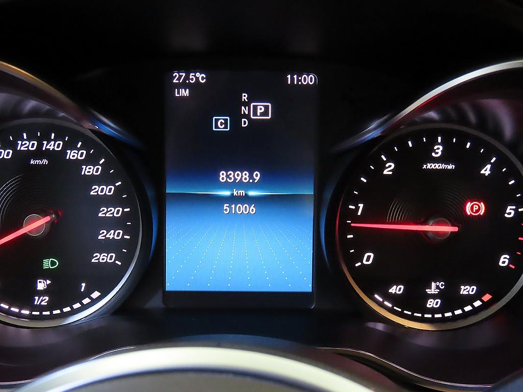 Mercedes-Benz C-Class — photo 09